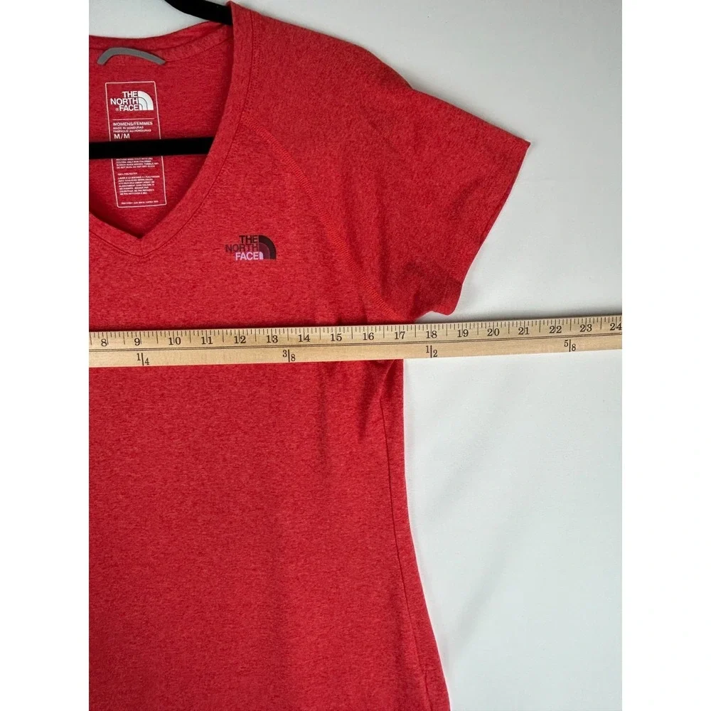 The North Face Red V-Neck Short Sleeve T-Shirt M - Picture 4 of 7